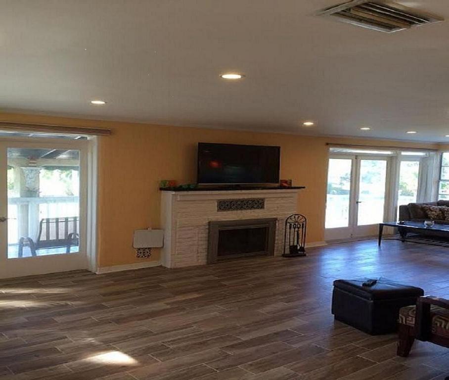 Spacious Beach House Unit,Beautifully Furnished 2 Bed 2Bath./2Min.Walk To Beach Clearwater Beach Exterior foto